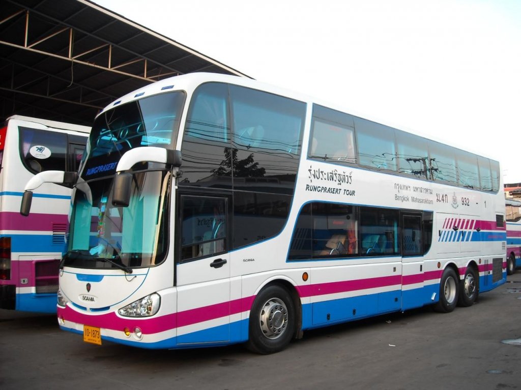 Rung Prasert Tour VIP 24 Bus from Bangkok to Maha Sarakham